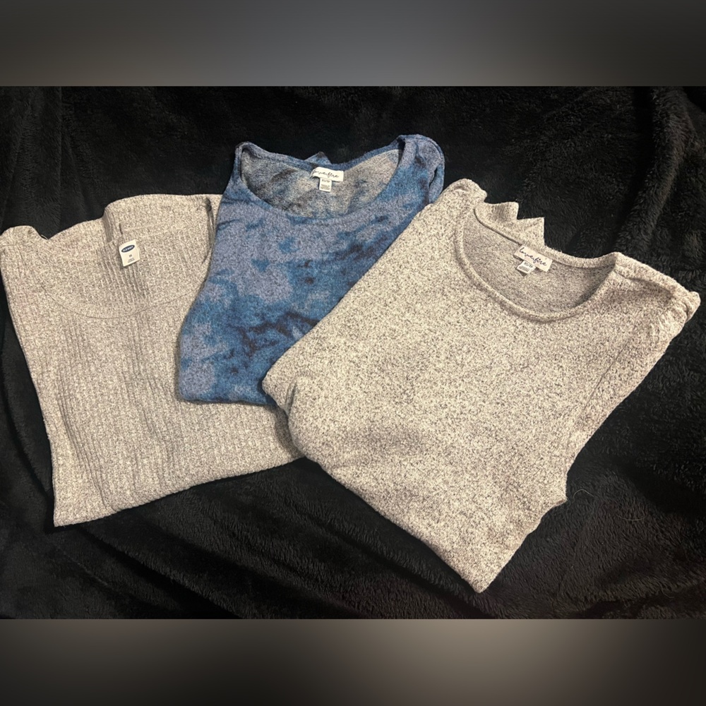 Lot of 3 Sweaters- 1 Old Navy and 2 Love Fire, women’s XS petite